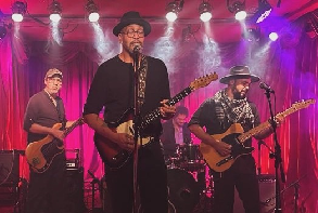 CaravanaCiganadoBlues-aovivo-293x197.png