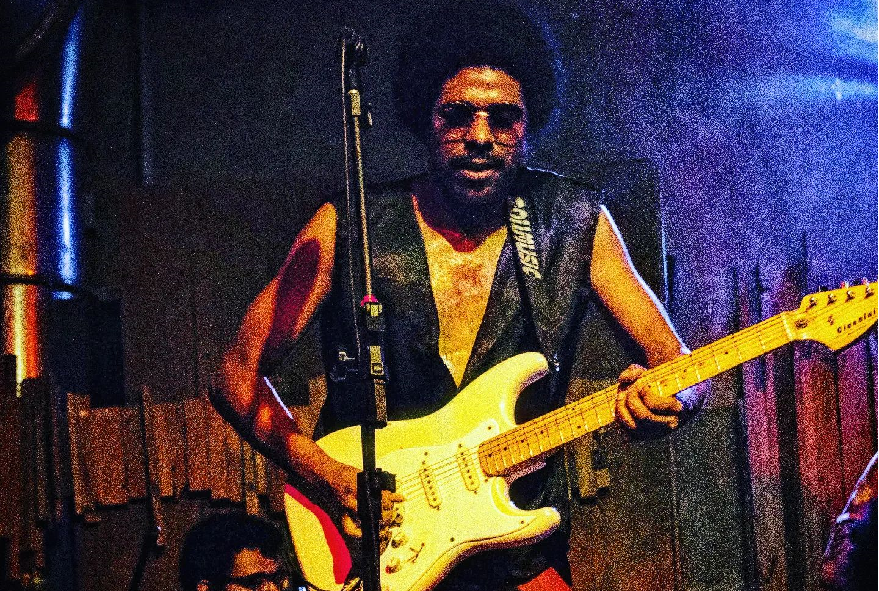 EderHendrix-879x591.png
