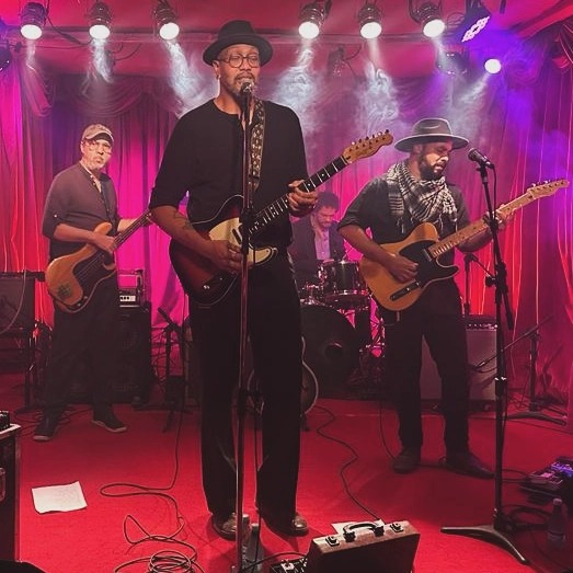 CaravanaCiganadoBlues-aovivo.jpg
